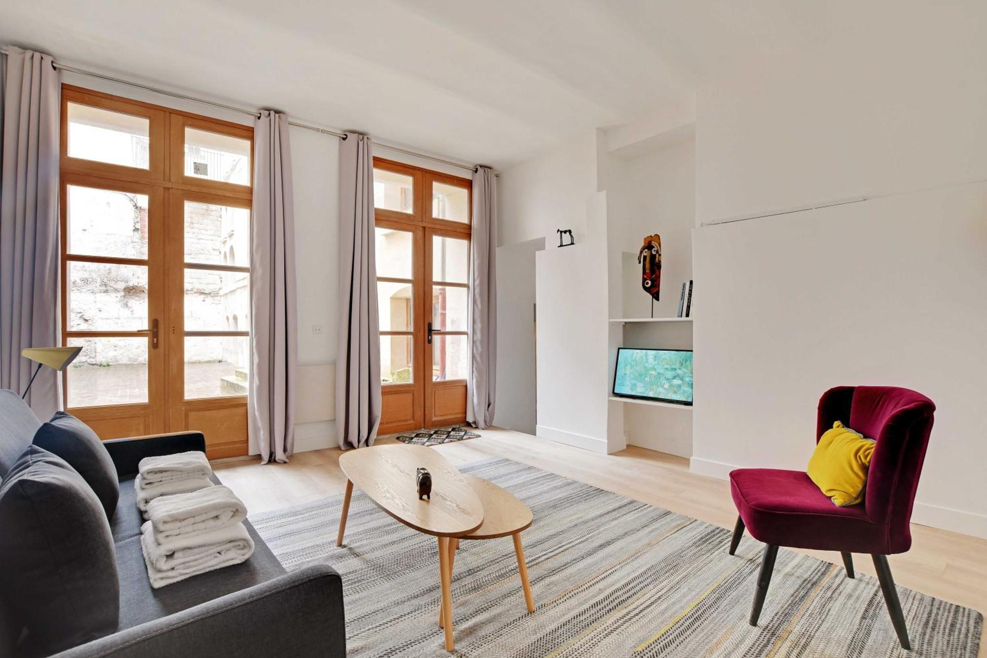 Stylish Flat In The Heart Of The City Appartement Parijs